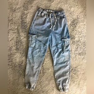 S.O.N.G Light Jeans w/ 2 side pockets, elastic ankles